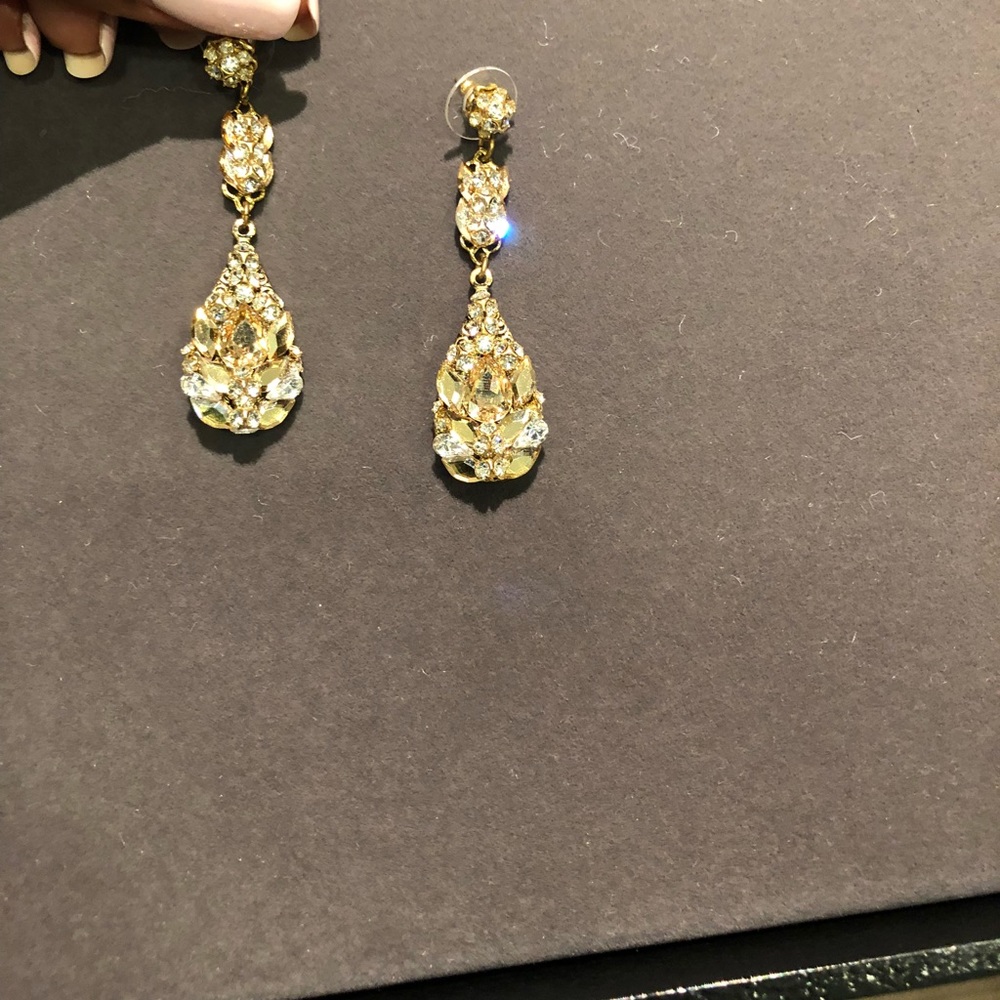 Maria Elena Earrings - Picture 3 of 3